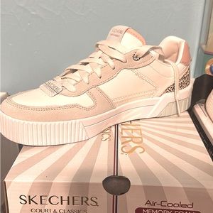 NIB SCECHERS ‘24 court and classic AWSOME memory foam multi color with leopard